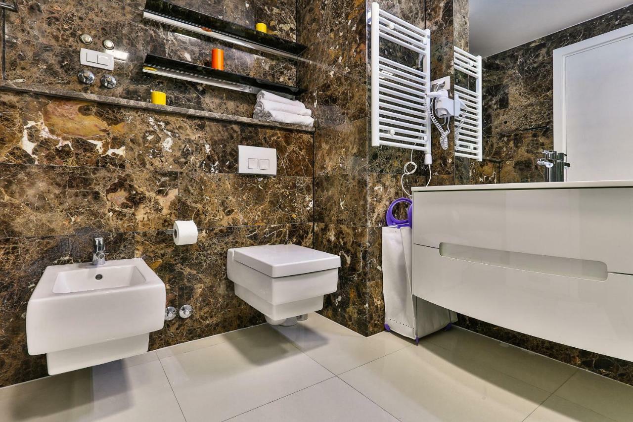 Delux And Urban Apartments Hotel Tre Canne Budva Exterior foto