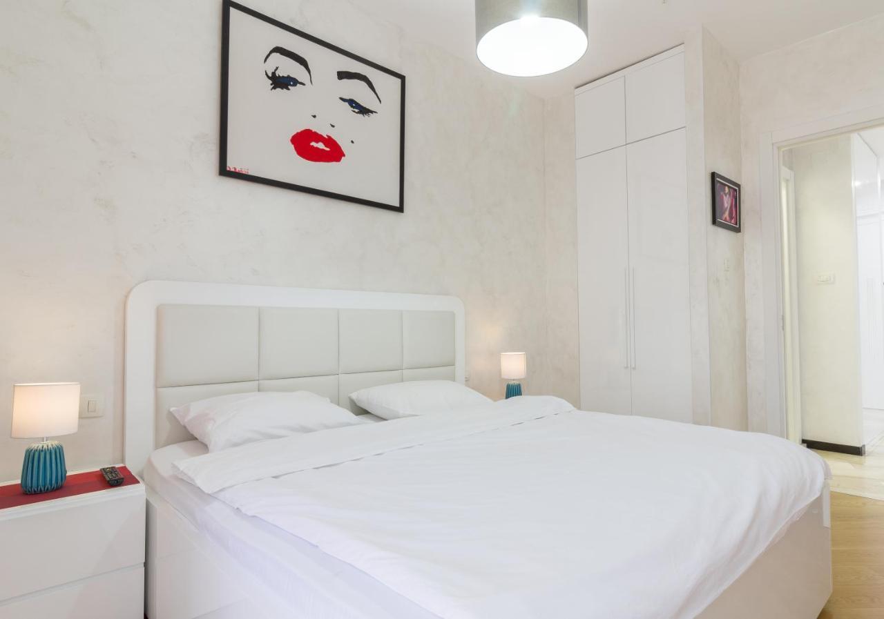 Delux And Urban Apartments Hotel Tre Canne Budva Exterior foto